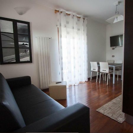 Vento Di Ponente Apartment Gaeta Bagian luar foto
