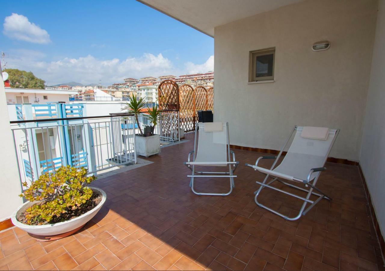 Vento Di Ponente Apartment Gaeta Bagian luar foto